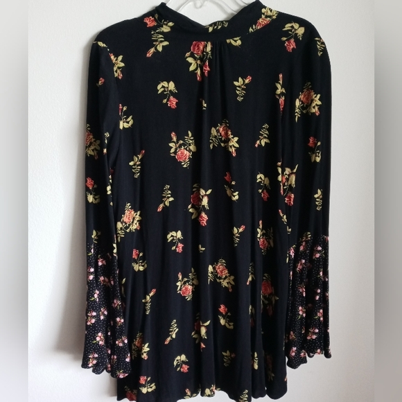 Free People Tops - Free People tunic floral tie back Small